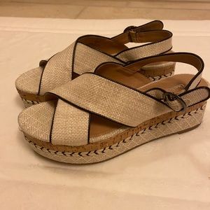 Platform sandals